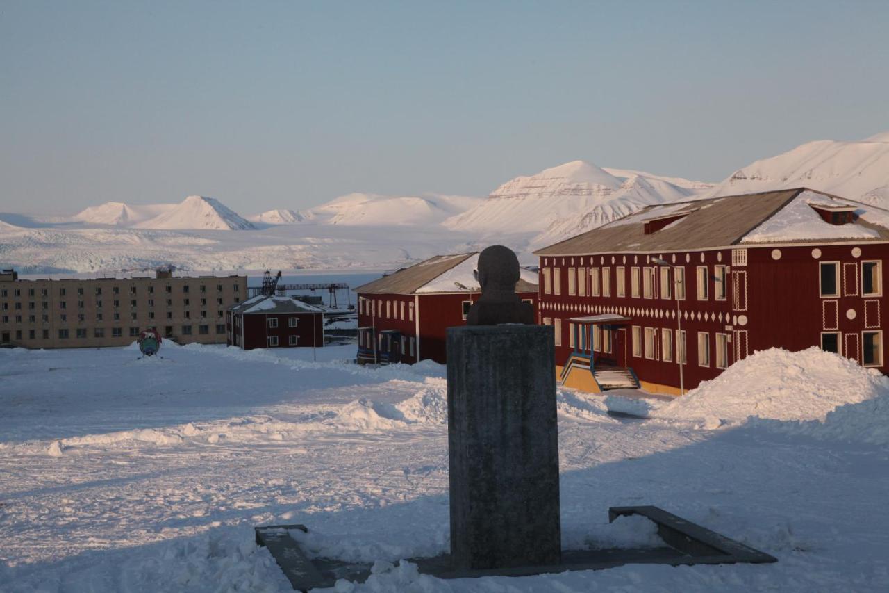 Hotel Pyramiden Eksteriør billede