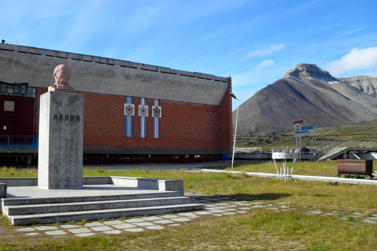 Hotel Pyramiden Eksteriør billede