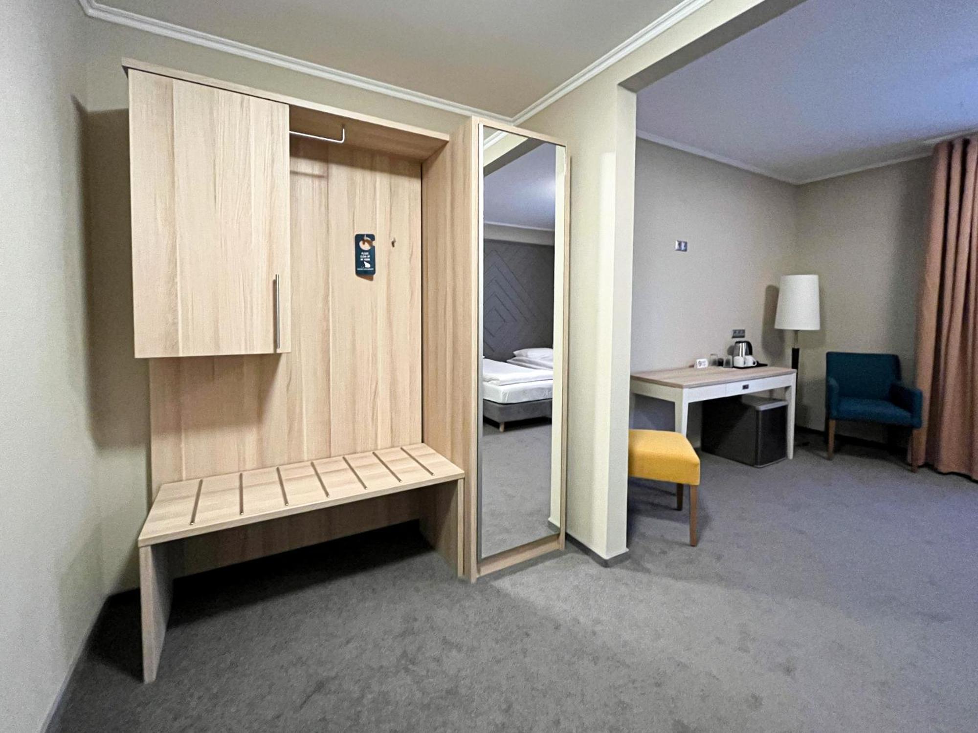 Hotel Pyramiden Eksteriør billede